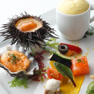 【1.6万ギフト】ミシュラン受賞*名物・生ウニのフラン含む5品試食会