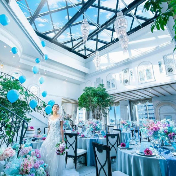 自然光差し込む明るい空間で美食でおもてなしを♪