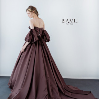 ISAMU New York/取扱提携店:ヒラトヤブライダルファッション