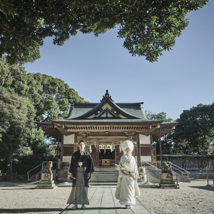 高宮の地を見守ってきた「高宮八幡宮」。1,300年の歴史を刻んできた由緒あるい神社で本格挙式。|高宮庭園茶寮の写真(38514029)