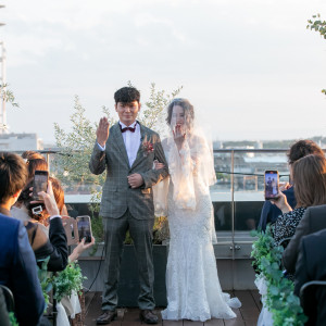 天空のカフェで挙げる結婚式|3＋3CAFE（サンタスサンカフェ）の写真(25689528)