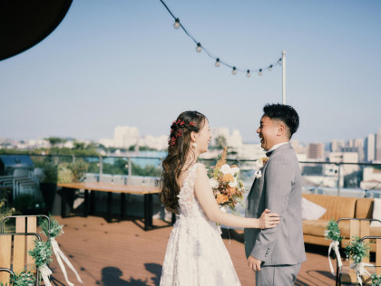 空に浮かぶカフェウエディングで
もっと自由にもっと自分達らしく
一人一人に感謝を伝える