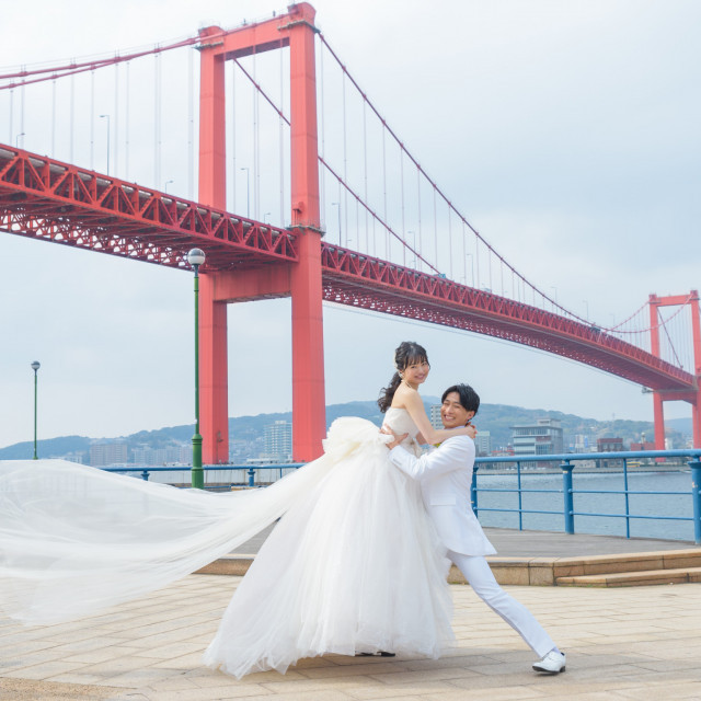 ❣️Clyv 版画】 クリーブ ❤️橋の上でウェディング 絵画 版画 クリーブ・橋の上でウエディング インテリア : 絵画生活