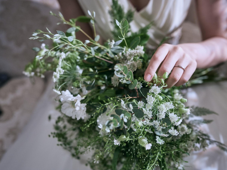 家族の絆を深める。会話と美食が主役の温かい結婚式