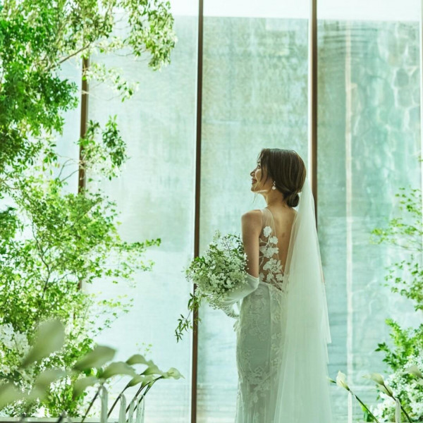 ウエディングドレス&タキシード(286,000円分)プレゼント