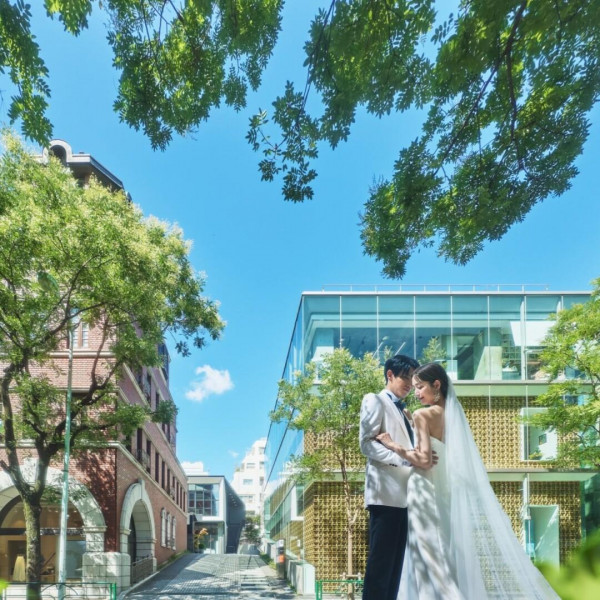 お得シーズンで憧れの結婚式が叶う！自然と調和する、春の貸切ウエディング