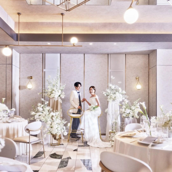 ウエディングドレス&タキシード(286,000円分)プレゼント