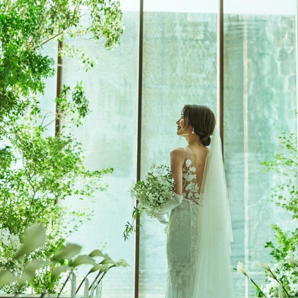 ウエディングドレス＆タキシード（286,000円分）プレゼント