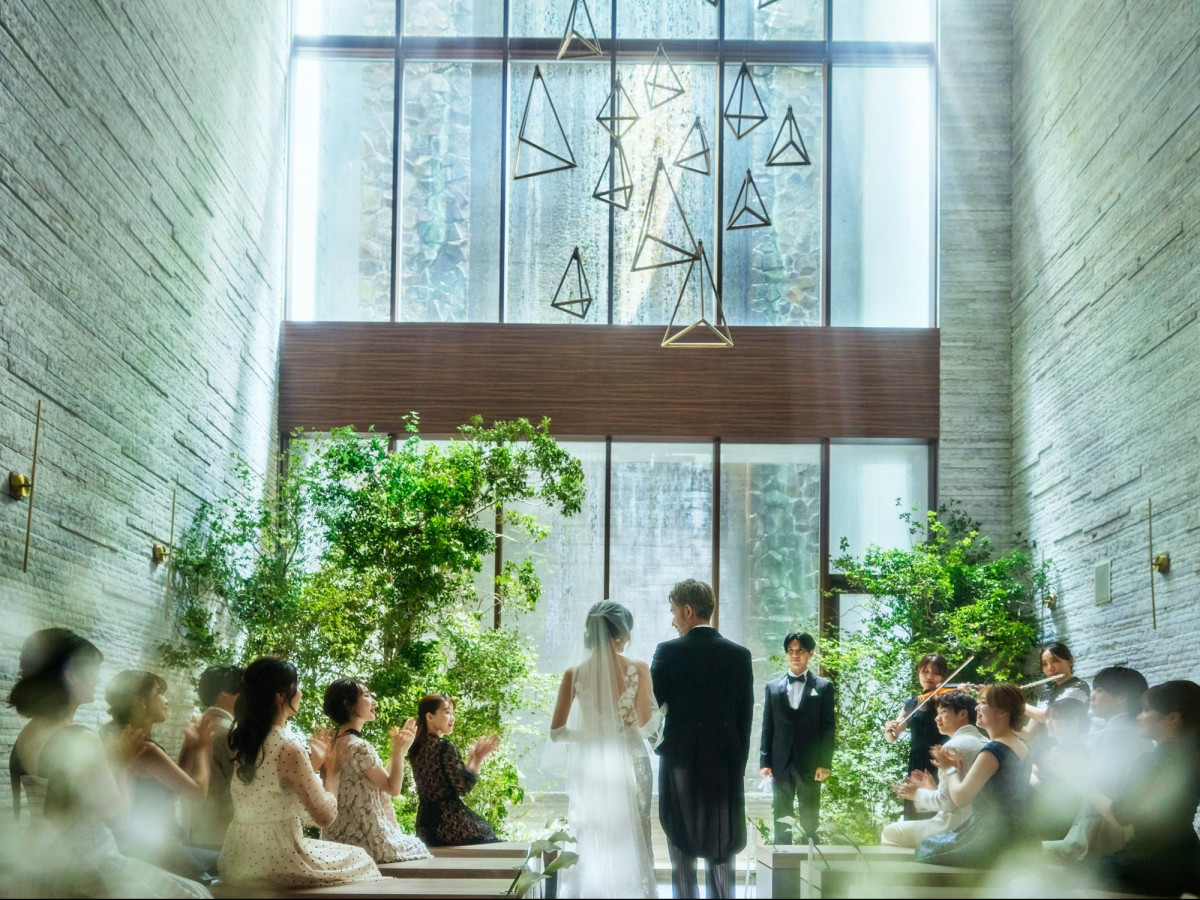  All for
Thank you
「ありがとう」であふれる結婚式