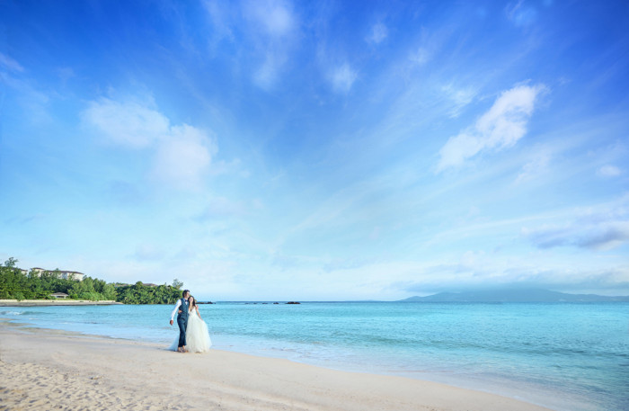 結婚という旅のはじまりは100年続く歴史と美しい自然織りなす楽園「ハレクラニ沖縄」の地で。