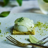 【スイーツ試食】ご見学にお越しのおふたりへ季節のスイーツをご準備しております