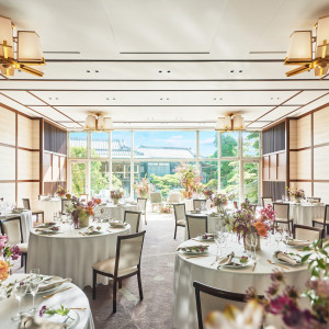 徳川ゆかりの地として『葵』をモチーフにしたメインダイニング|葵庭園の写真(55413635)