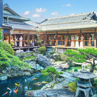四季折々の美しさを描く風情ある日本庭園