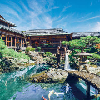 四季折々の美しさを描く風情ある日本庭園