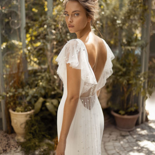 【リヒ・ホッド】全ての花嫁に愛されるユニークなウエディングドレスが揃う。
