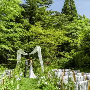 緑・空・光に包まれたガーデンウェディング|ROKKOSAN　SILNCE　RESORT（六甲山サイレンスリゾート）の写真(24845955)