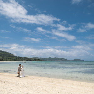 砂浜で交わすふたりだけの約束|LOCAL BASE WEDDING（ローカル ベース ウエディング）の写真(41979781)