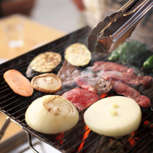 お好きな食材をお持ちいただくことで、BBQをお楽しみいただけます|LOCAL BASE WEDDING（ローカル ベース ウエディング）の写真(38157418)