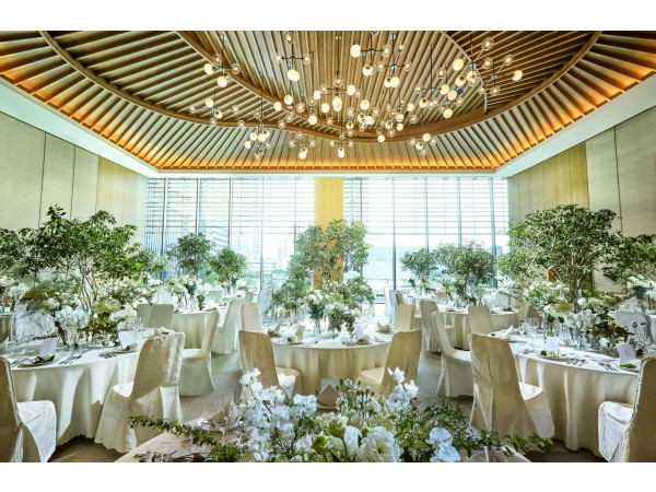 「GRAND BALL ROOM」