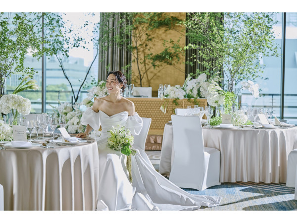 「GRAND BALL ROOM」