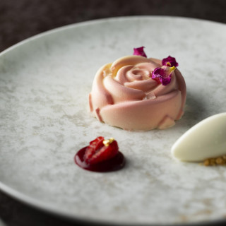 ブライダルフェアではスイーツ試食付きもご用意してます♪WESTINホテル横浜の特別な1品を