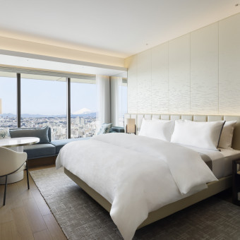 マットレスやピロー、シーツまでこだわり、結婚式前夜も当日も雲の上の寝心地で心身を整える