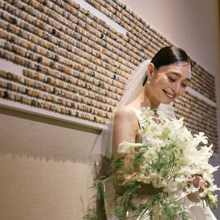 館内のフォトスポットでドレスをさらに輝かす