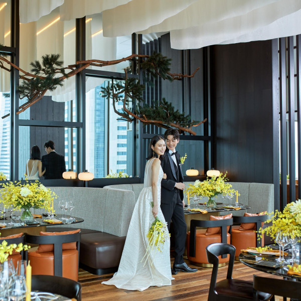 カジュアル×上品さが溢れ出すレストランW*大きな窓には横浜の眺望が広がる