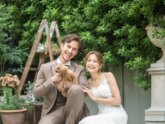 《全天候型・一組貸切の邸宅ウェディング》