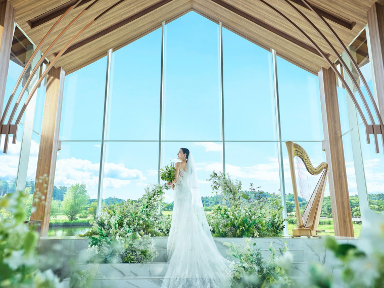 ドレスも和装も可能！会場内もロケ撮影もお気軽にご相談ください