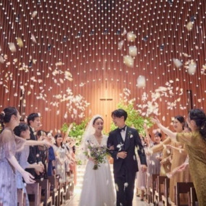 年1BIG*花嫁憧れ光の感動チャペル体験｜60万優待×ミシュラン2泊