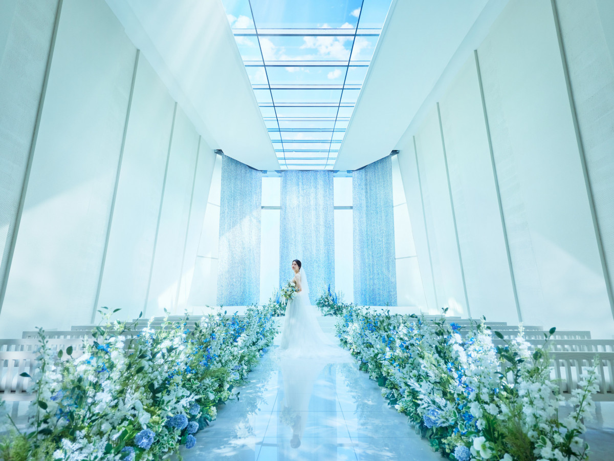  ふたりの未来を探す旅
ご結婚式という特別な一日に
大輪の笑顔の花が咲くように