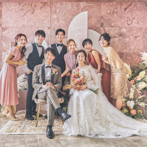 【ロビー】みんなの集まるフォトブース|MARINE TOWER WEDDING（マリンタワー ウエディング）の写真(42044927)