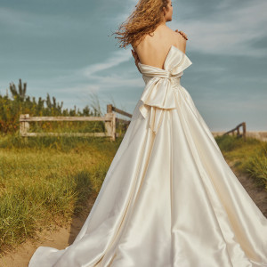 世界最高級のドレスブランドをはじめ洗練シルエットのドレスが多彩|MARINE TOWER WEDDING（マリンタワー ウエディング）の写真(29913464)