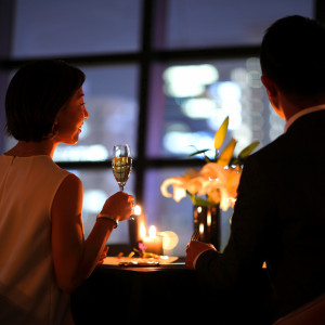 プロポーズや記念日のレストラン利用として、何度も訪れたくなる。変わらずに美しい景色と美味しい料理で、感動のひとときを。|MAISON 8（メゾンエイト）の写真(23599418)