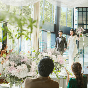 天高とオープンテラス付きの開放感溢れるレストラン。|MAISON 8（メゾンエイト）の写真(52276324)