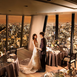 【最上階view】煌く夜景を背景に、ロマンティックにたそがれる至高のひととき。|MAISON 8（メゾンエイト）の写真(32364038)