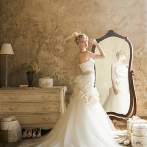 花嫁の数だけある想いに寄り添い、すべての花嫁の願いを叶えるために。トラディショナルな王道ドレスやトレンドのインポートドレス「PRONOVIAS」等、有名ブランドをお届け。|LAZOR GARDEN SAPPOROの写真(24068527)