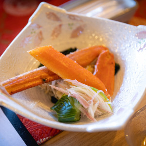祝い膳に彩を添える「蟹酢」|中津万象園の写真(27826191)