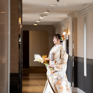 艶やかな和装も。ホテルには撮影スポットがたくさんあるので、当日は着ないという花嫁も見てほしい。