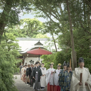 「長良天神神社」で厳かな神前式を。花嫁行列も叶う。|長良川清流ホテルの写真(31988068)
