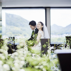 事前ヘアメイクリハーサルでは花嫁様のご希望を伺います。当日、イメージと違っていた、ということが無いので安心。|長良川清流ホテルの写真(24755330)