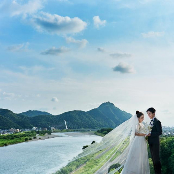 長良川と金華山を望む絶景ロケーション