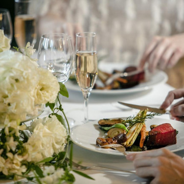 プレ花嫁人気No.1【1】最大1.5万Amazonギフト【2】2.5万ディナー券【3】4万コース試食