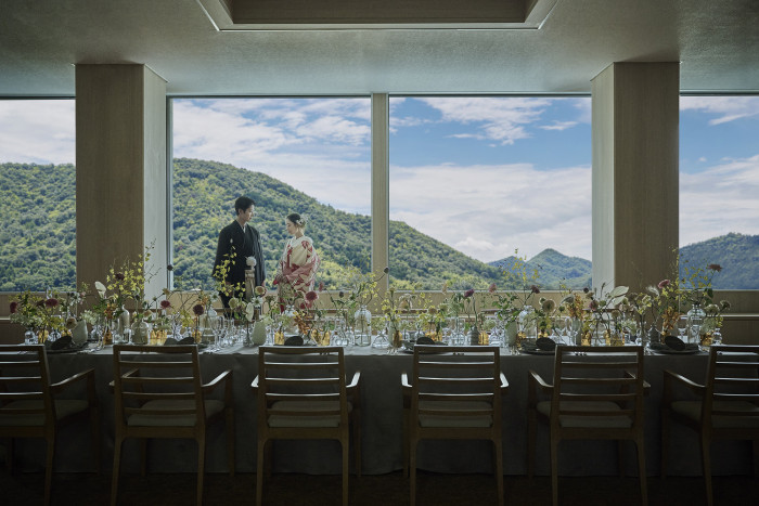 窓の外には長良川や金華山などの絶景も。岐阜の食材を使用した美食で家族も大満足の1日に