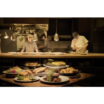 CEDAR THE CHOP HOUSE & BAR（セダー ザ チョップハウスアンドバー）