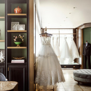 洋装・和装共に、豊富な品揃えのSHOPをご案内いたします。お気に入りの一着に出逢うお手伝いをいたします。|イノベーティブ・フレンチ ワタハン by Furuyu Onsen ONCRIの写真(55994850)