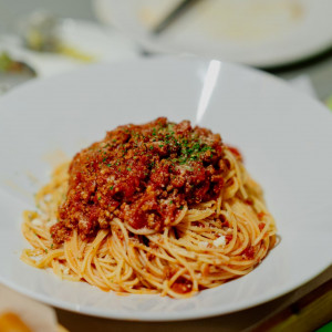 カジュアルスタイルの料理メニューも多数◎|Wedding Space Lover’s Mahalo(ラバーズ マハロ)の写真(52223004)