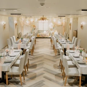 パーティ会場がより明るい空間へリニューアル！|Wedding Space Lover’s Mahalo（ラバーズ マハロ）の写真(48225496)