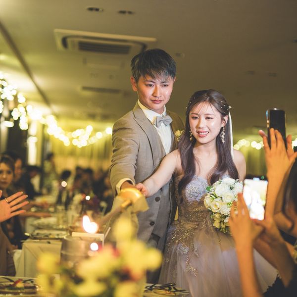 【実際のパーティーフォト】お色直しの再入場はキャンドルサービスで|Wedding Space Lover’s Mahalo（ラバーズ マハロ）の写真(48226424)